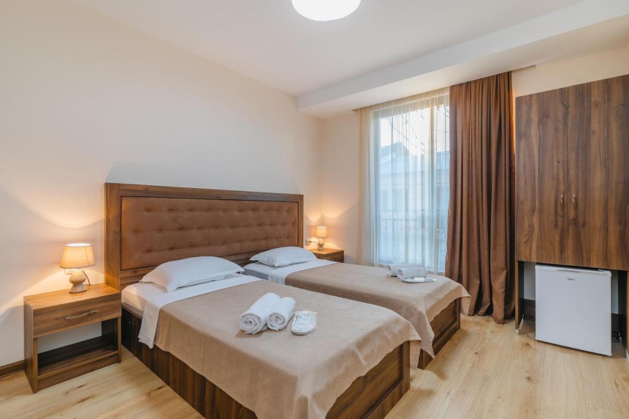 Gala Boutique Hotel Кутаиси Екстериор снимка