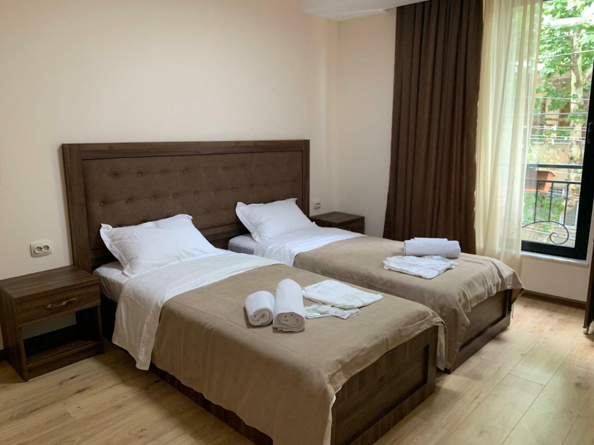 Gala Boutique Hotel Кутаиси Екстериор снимка