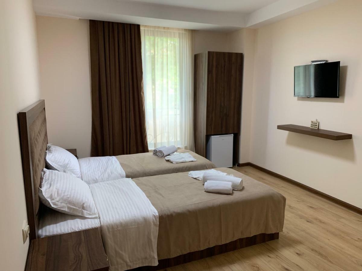 Gala Boutique Hotel Кутаиси Екстериор снимка