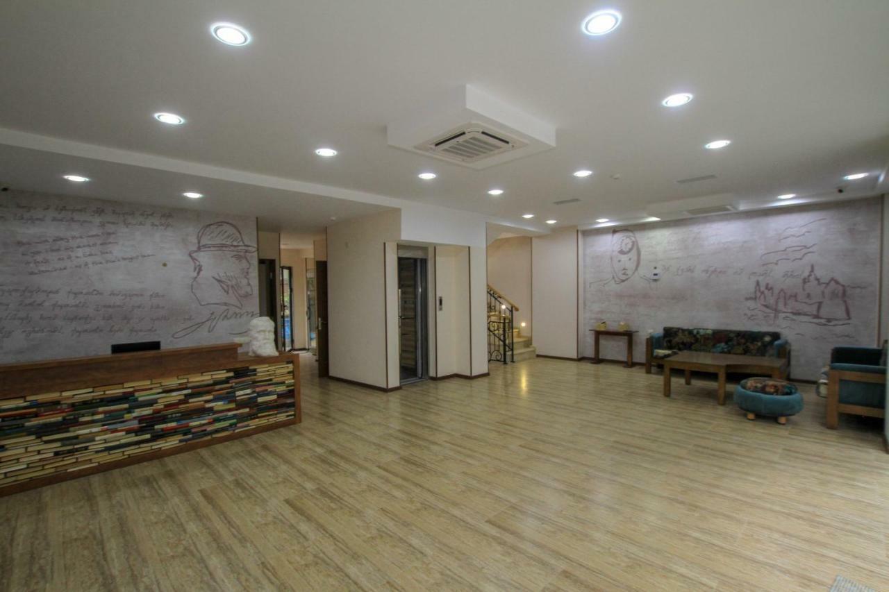 Gala Boutique Hotel Кутаиси Екстериор снимка